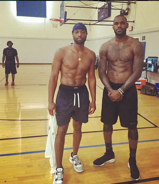 都体：尤文为随队远征挪威的约400名球迷发放30欧电子商城券（都灵体育报：尤文向随队赴挪威的约400名球迷派发30欧电子商城代金券）