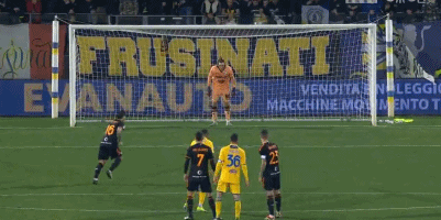 03-04赛季以来，埃弗顿第2次在英超主场的上半时0射门（自2003-04赛季以来，埃弗顿仅第2次在英超主场上半场0射门）