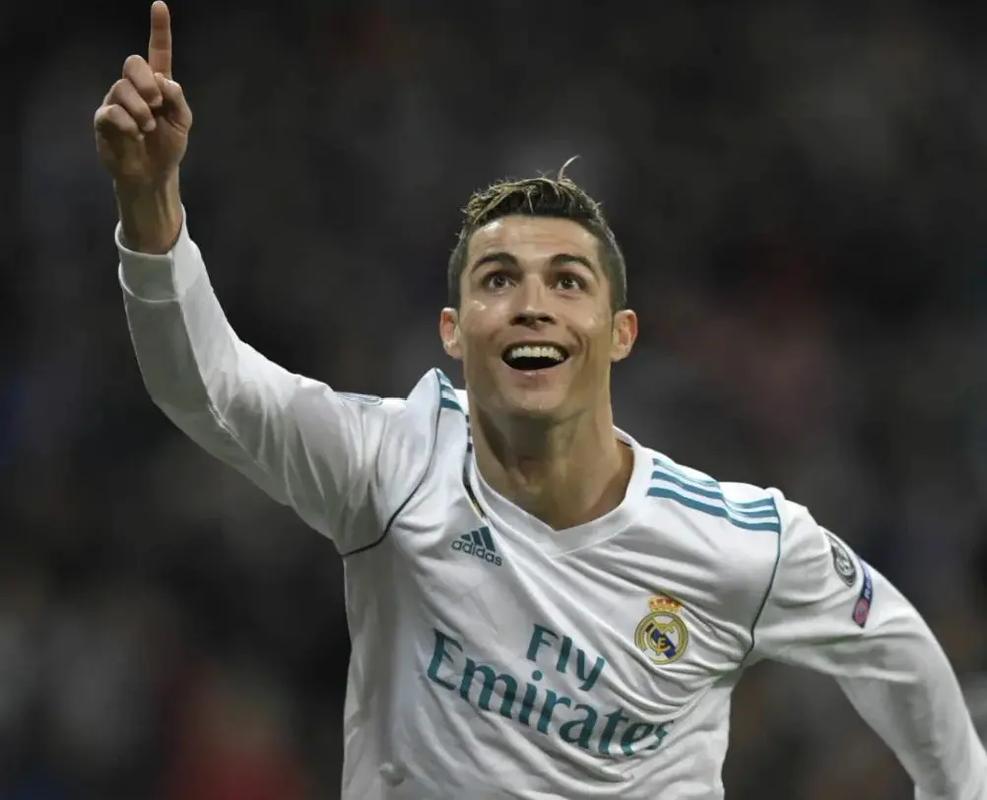 勒沃库森CEO：皇马没给阿隆索应有尊重，随时欢迎他回药厂（勒沃库森CEO：皇马未给予阿隆索足够尊重，药厂随时欢迎他回归）