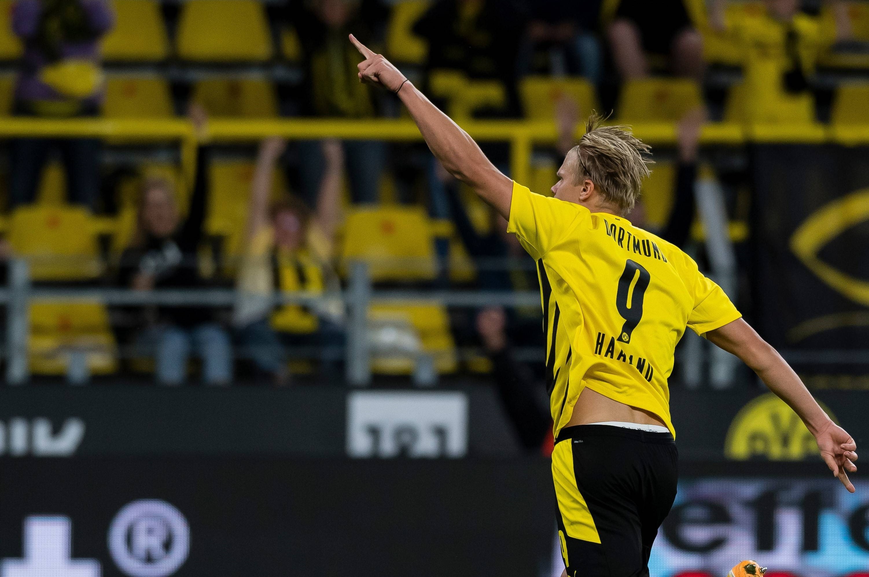 卡拉格：维尔茨本场数据相当亮眼，他的踢法、位置像德布劳内（卡拉格：维尔茨此役数据抢眼，风格与站位颇似德布劳内）