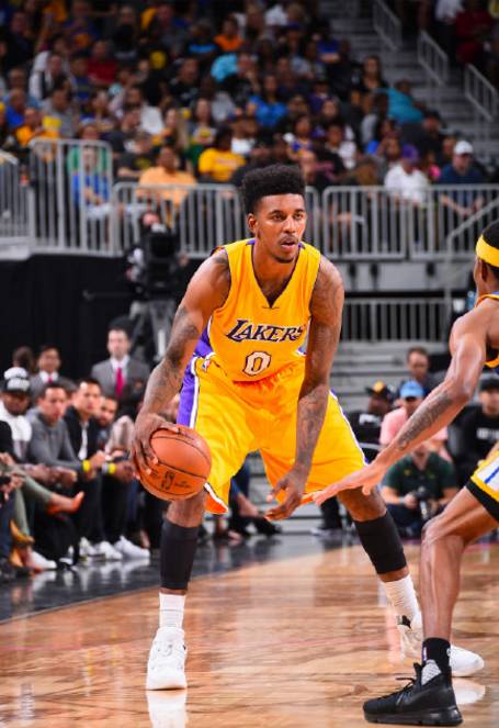 媒体人：今天于汉超将前往教练员培训班报到（媒体人透露：于汉超今日赴教练员培训班报到）