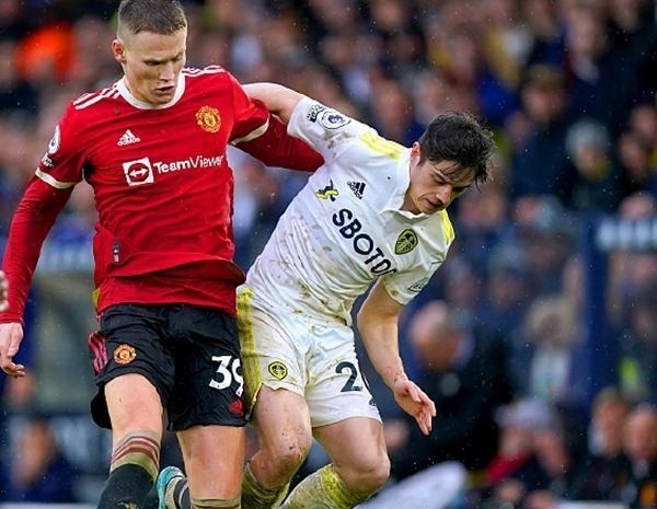 挪威后卫赖尔森独特豹纹发型引热议，疑致敬NBA名宿罗德曼（挪威后卫赖尔森豹纹新发型引热议，或致敬NBA传奇罗德曼）