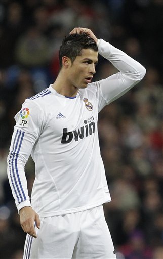 德佬回应传闻：我为身边能有孔蒂这样的真正男人而感到自豪（德佬回应流言：能与孔蒂这样的真男人并肩让我自豪）